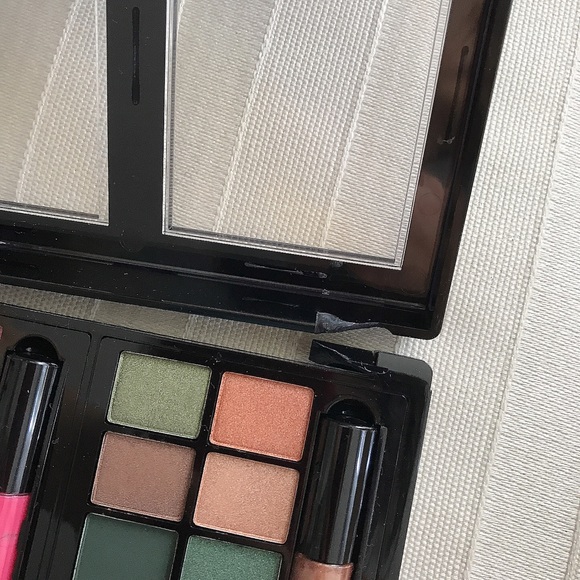 Sephora Color Diary Eyeshadow and Lip Palette - Picture 8 of 10